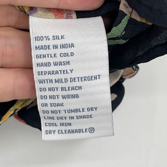 Anthropologie Lil Multicolor First Hints Floral Printed Silk Blouse Size 4 - Picture 4 of 5